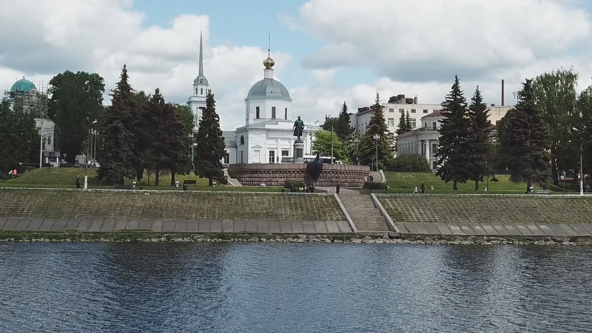 Организации город тверь. Тверь туристический центр. Тверь фото. Тверь центр города. Тверь красиво.